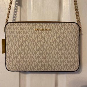 NWT Michael Kors Large Jet Set Crossbody Bag in Vanilla